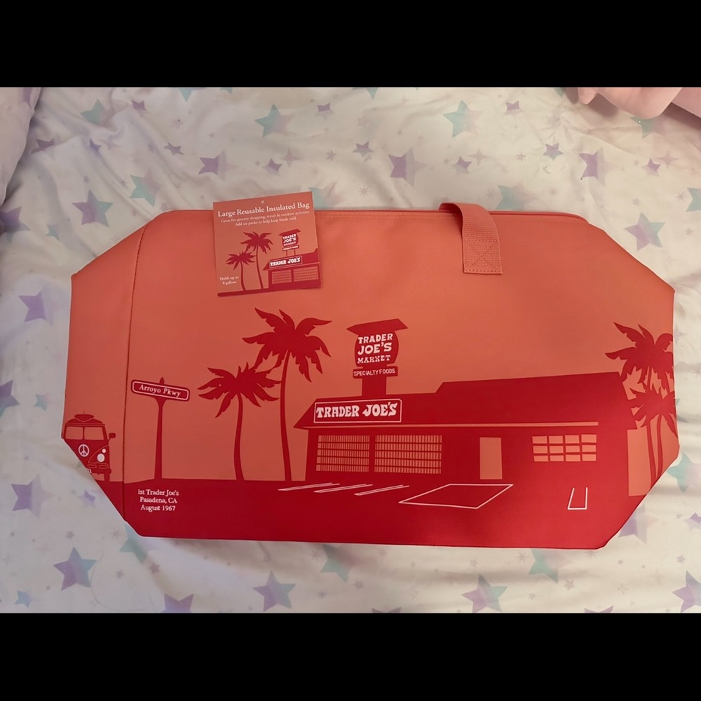Trader Joe's large Insulated Tote Bag in Peach